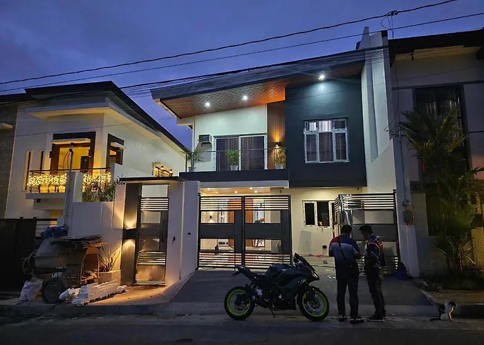 Homestay Greenview Executive Village #1 *